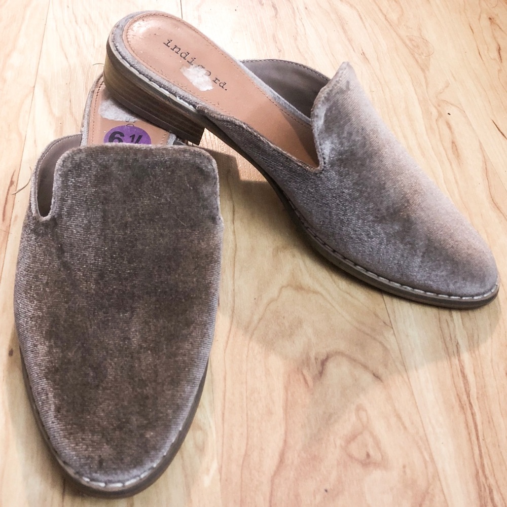 INDIGO RD. DARK BROWN CRUSHED VELVET MULES